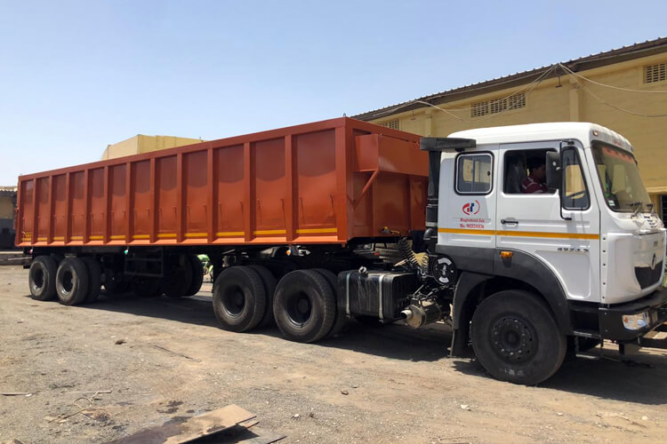 Globe Express Logistics truck on the road