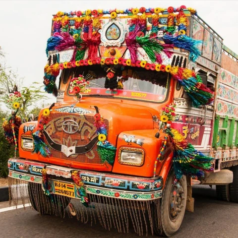 Globe Express Logistics truck in operation